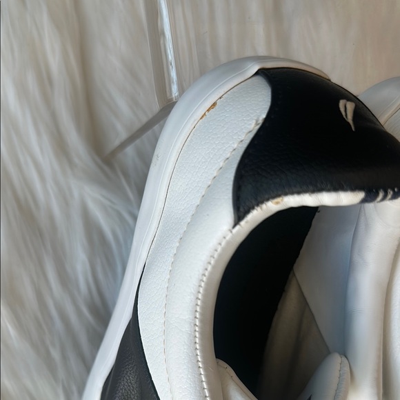 Nautica White and Black Sneakers Sleek Modern Design - Picture 2 of 16